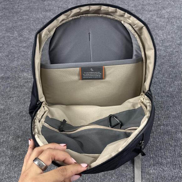 Bellroy Via Backpack Black Laptop Travel Daypack Padded Pockets Water Resistant - Picture 6 of 11